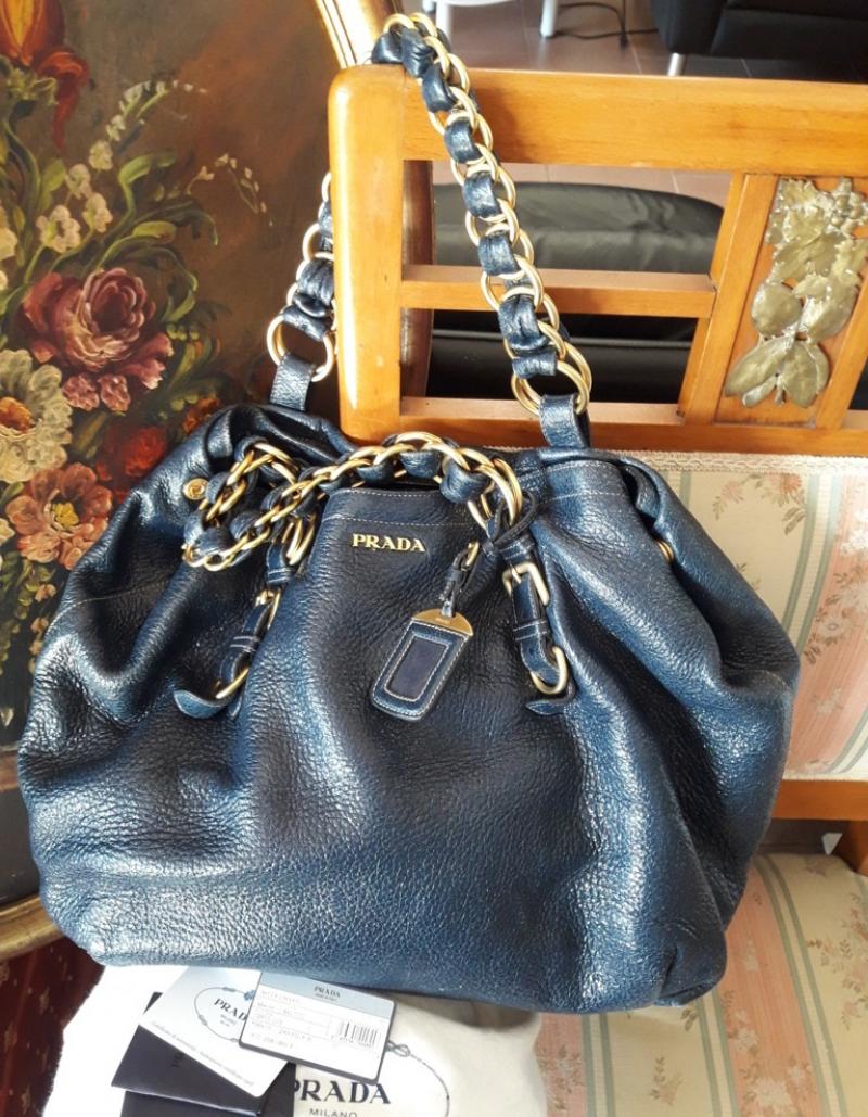 Borsa prada blu store